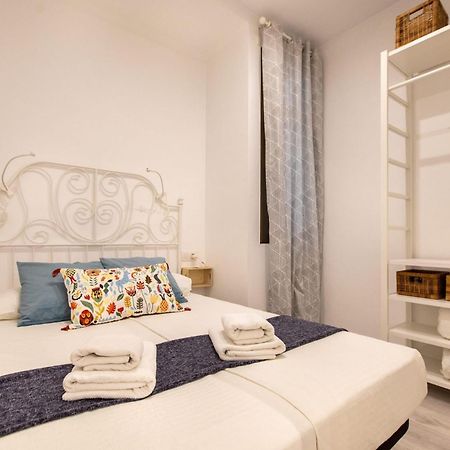 Pere Serafi 2 Bedroom Apartment Барселона Екстериор снимка