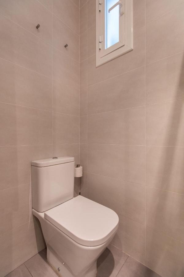 Pere Serafi 2 Bedroom Apartment Барселона Екстериор снимка