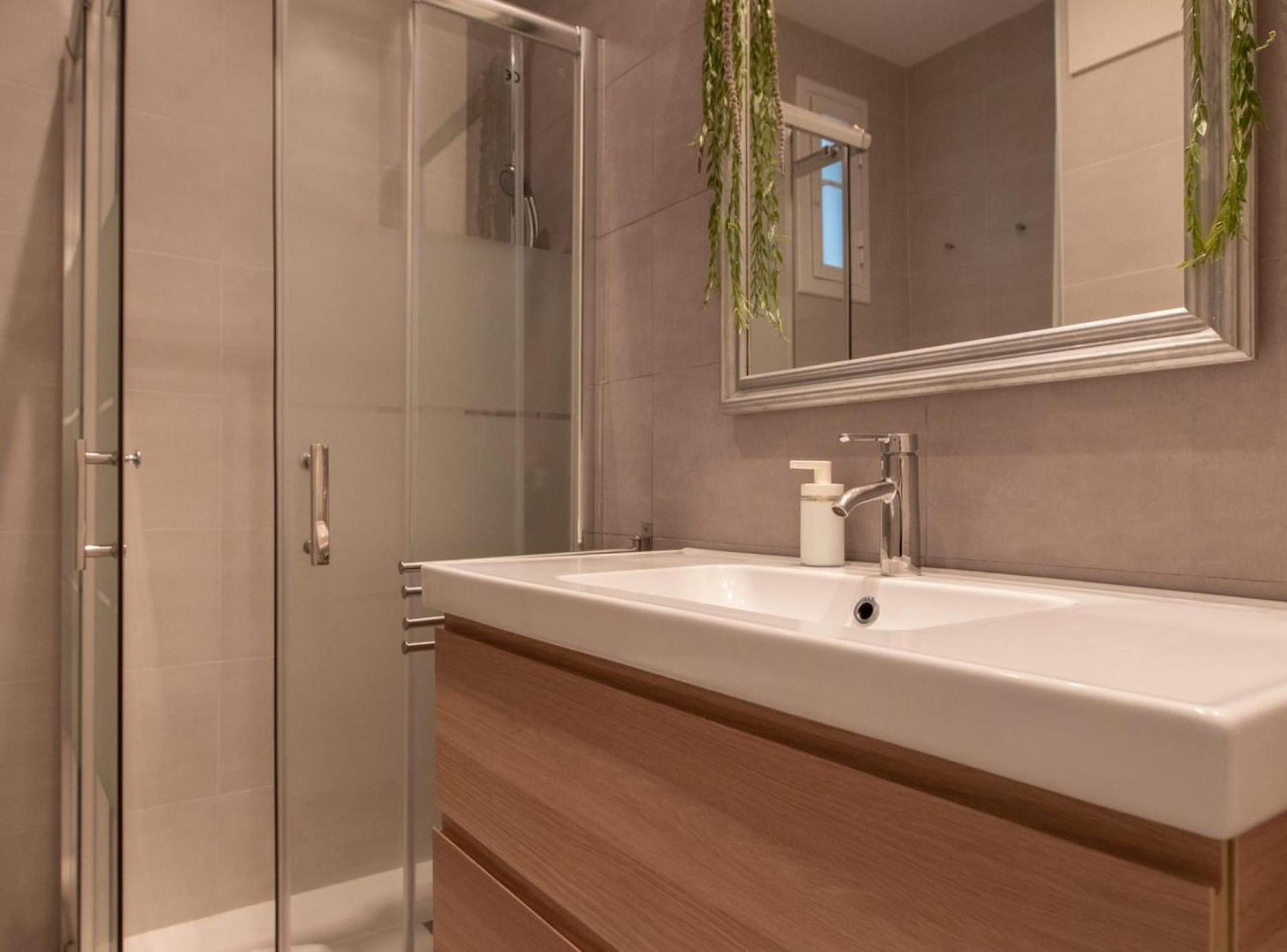 Pere Serafi 2 Bedroom Apartment Барселона Екстериор снимка