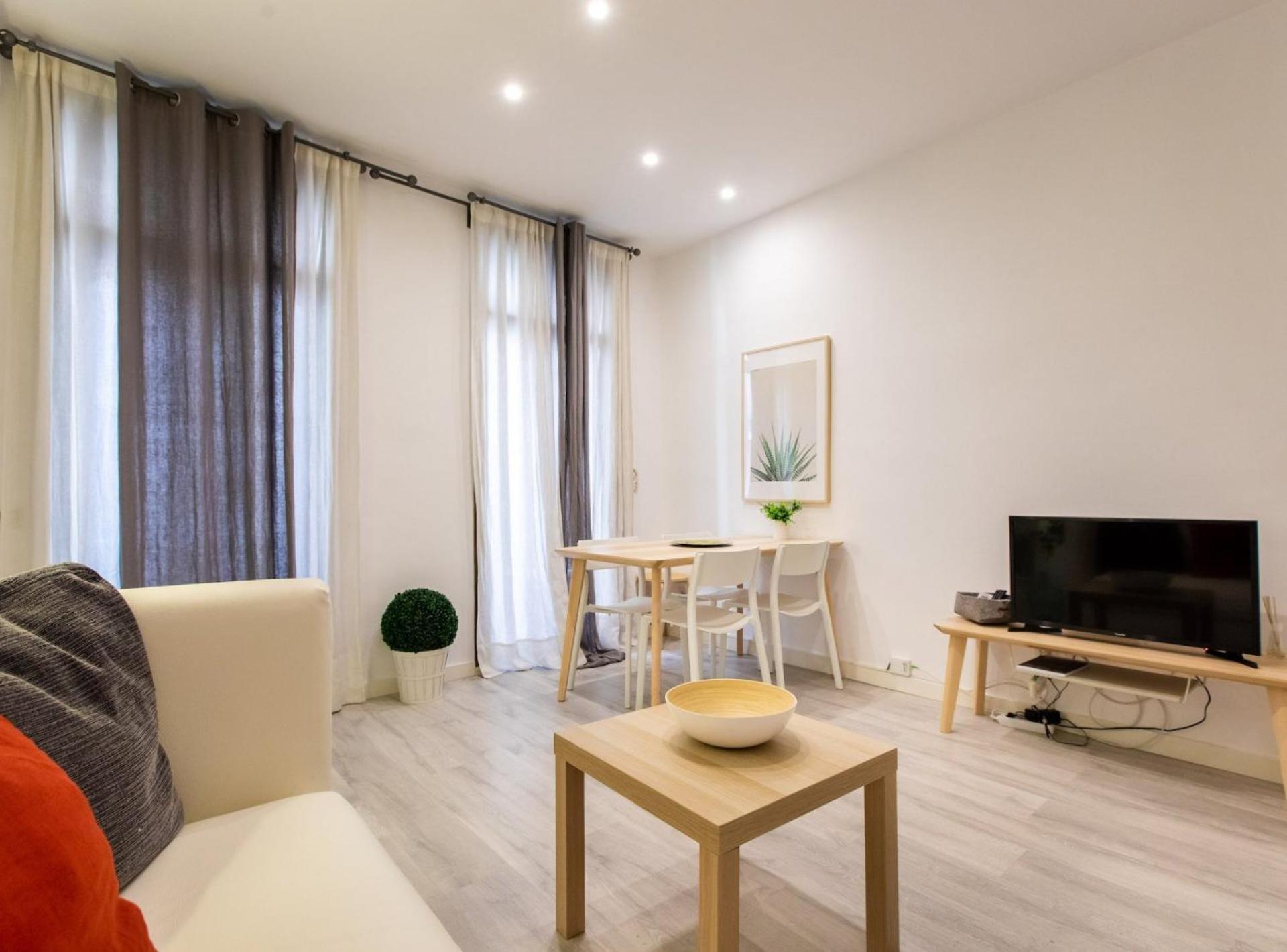 Pere Serafi 2 Bedroom Apartment Барселона Екстериор снимка