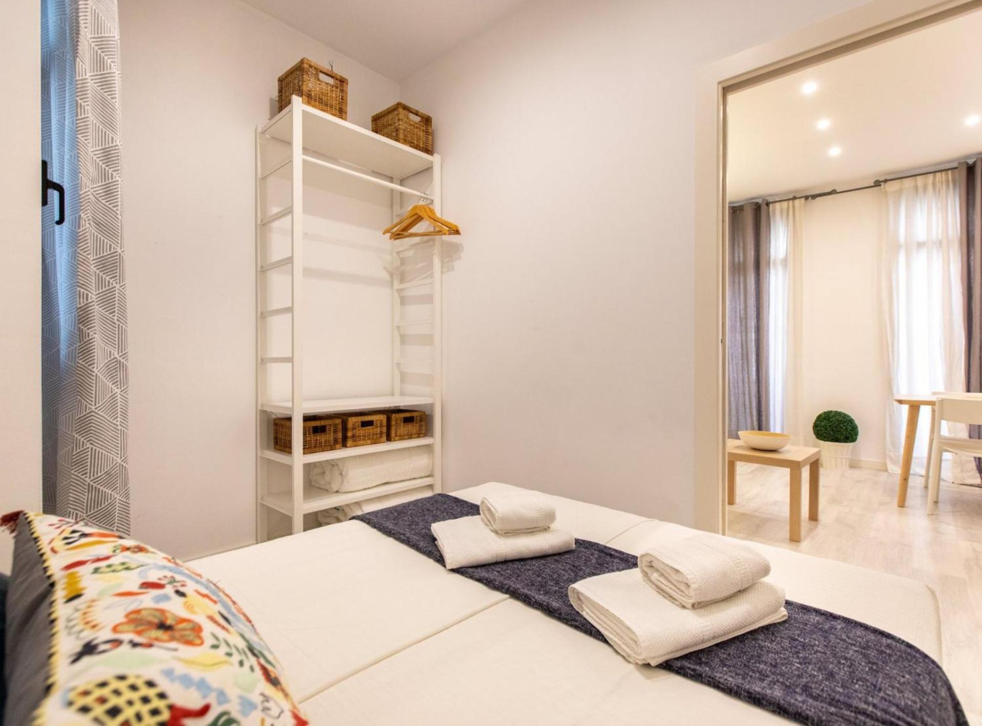 Pere Serafi 2 Bedroom Apartment Барселона Екстериор снимка